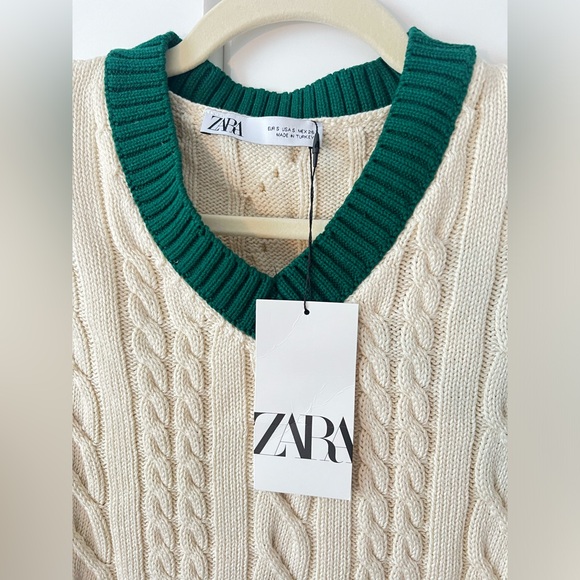 Zara cable knit v neck sweater vest - Picture 3 of 3